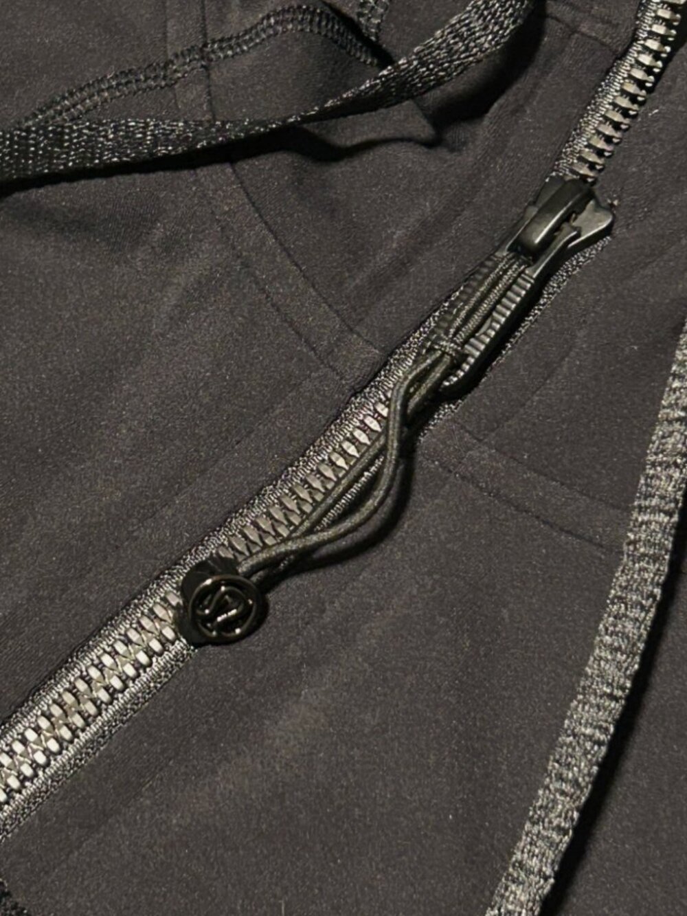 Lululemon Hooded Define Jacket *Nulu Black (Fourth Release) Size 4 - Picture 5 of 10